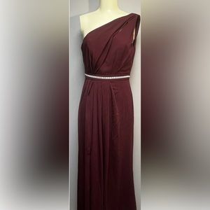 David's Bridal One Shoulder Bridesmaid Prom Dress Wine Maroon Burgundy Size O
